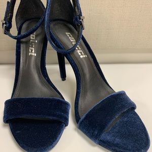 Blue velvet strappy sandals!